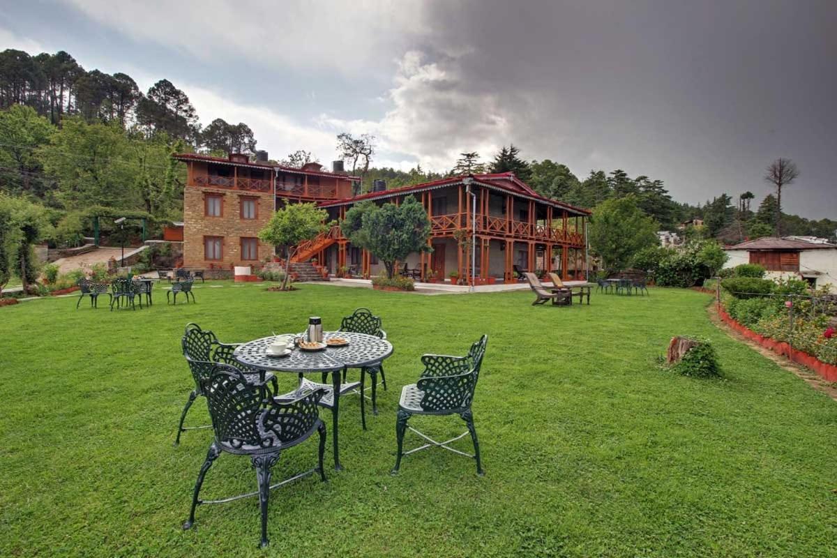 Vamoose Eco Lodge Chevron Kausani Eksteriør billede